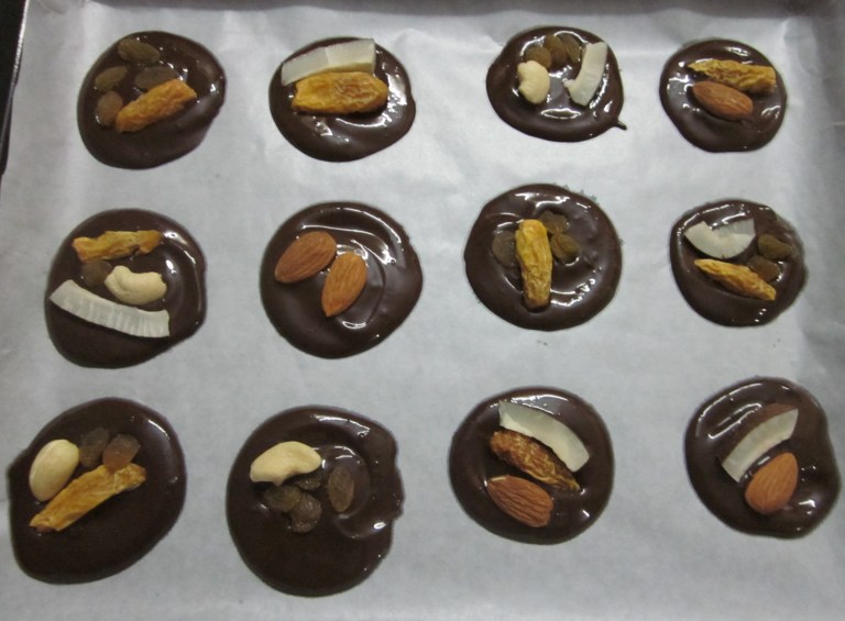 Mini chocolate discs 5